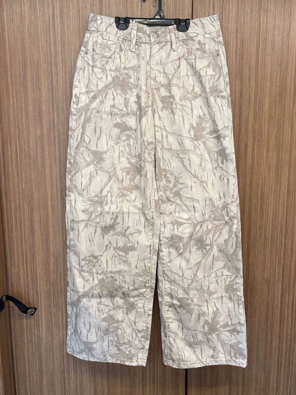 wild fable Camo Low-Rise Baggy Jean